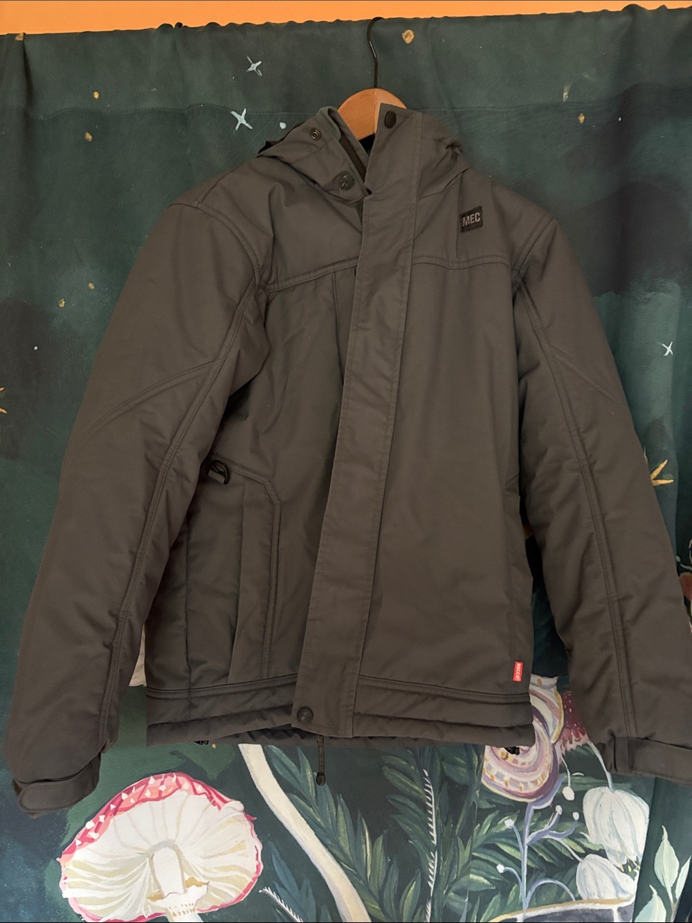 MEC boys youth 12 Black Hooded Winter Jacket